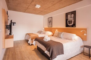 Studio | Living area | Smart TV