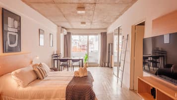 Deluxe Apartment | Living area | Smart TV