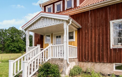 4 bedroom beautiful home in Rörvik