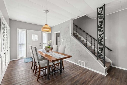2 Bedroom in Kamm's Corner