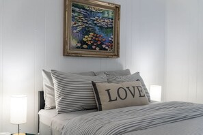 2 bedrooms, iron/ironing board, travel crib, free WiFi