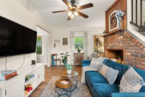 TV, offices - Double the Space for Large Groups! Entire Duplex! (Cleveland)