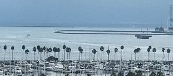 1920'S ANTIQUE FLAT - DOWNTOWN, ACROSS FROM OCEAN/CONVENTION CENTER