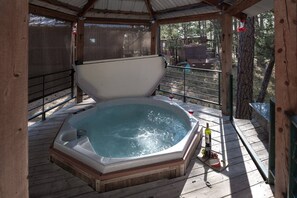 屋外スパ浴槽