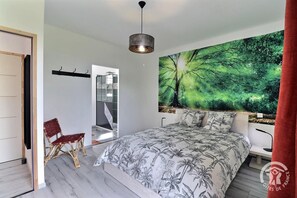 4 Schlafzimmer, Bügeleisen/Bügelbrett, kostenloses WLAN, Bettwäsche