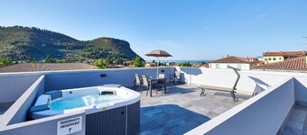 600A Panoramic Apartment Rudi