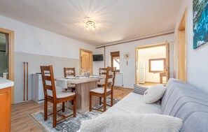 Smart TV, table football - Gorgeous home in Perusic (Perusic)