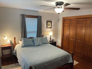4 Schlafzimmer, Reisekinderbett, kostenloses WLAN, Bettwäsche