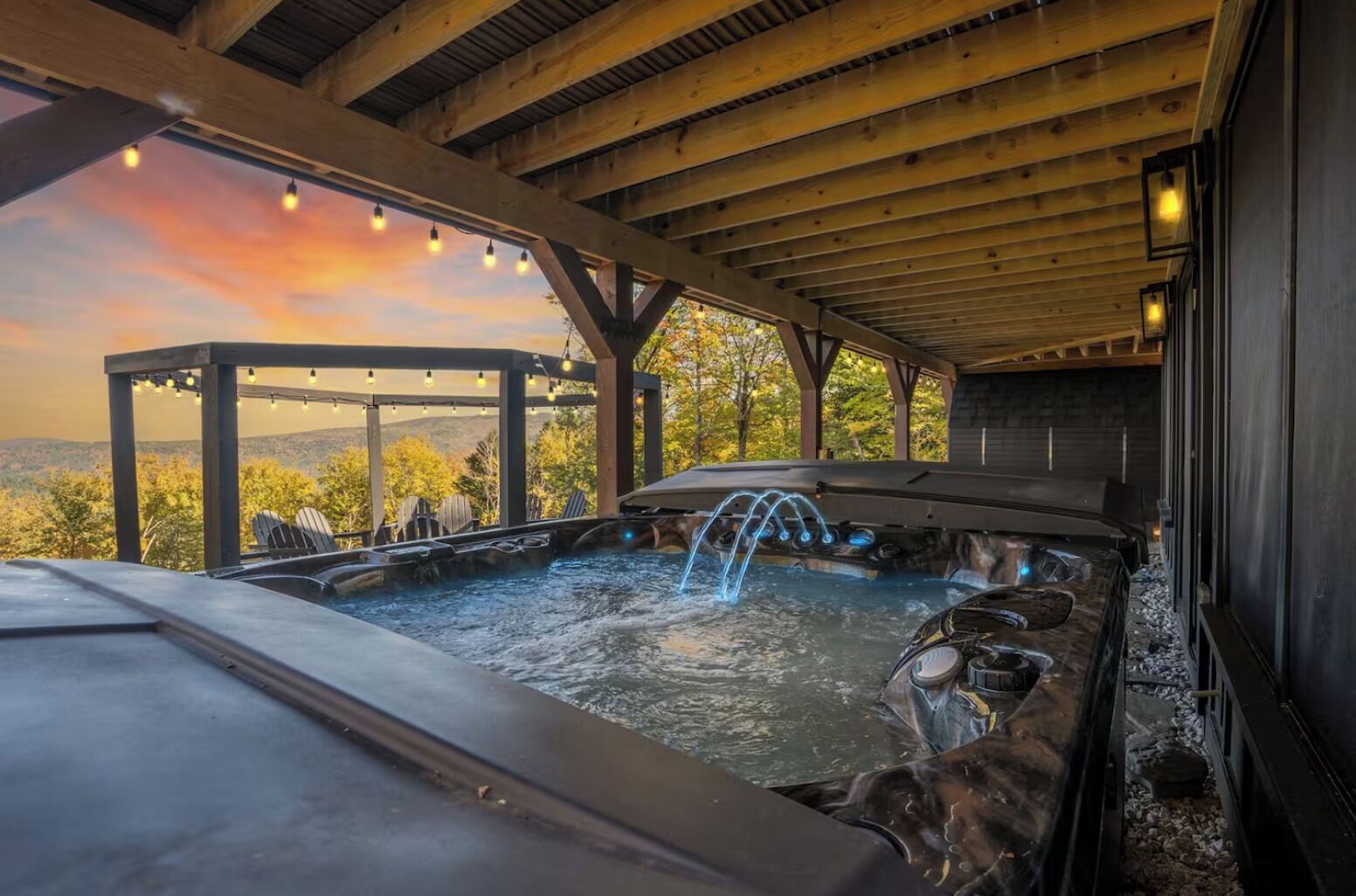 Outdoor spa tub