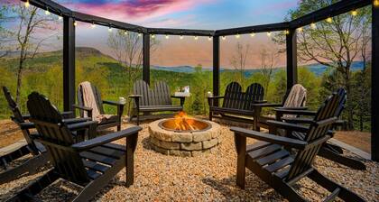 New LUX Chalet w/ HotTub +Sauna +Games+5min2Slopes