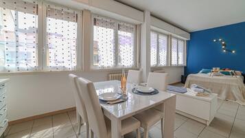 Appartement, 1 chambre | Vue depuis l’hébergement