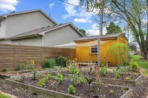 Property grounds - Family Stay • 5 Min to Town, 20 to Dunes + Firepit (Valparaiso)