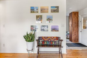 Interior - Family Stay • 5 Min to Town, 20 to Dunes + Firepit (Valparaiso)