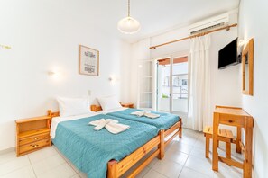 1 bedroom, free WiFi, bed sheets