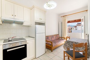 Fridge, oven, stovetop, coffee/tea maker - Studio Apartment 'Olivea 3' with Sea View, Wi-Fi and Air Conditioning (Corfu)