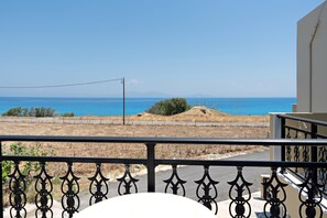 Property grounds - Studio Apartment 'Athina Seaside' with Balcony, Wi-Fi and Air Conditioning (Kos)