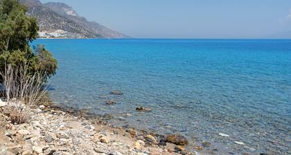 Studio 'Athina Seaside' avec balcon, Wi-Fi et climatisation