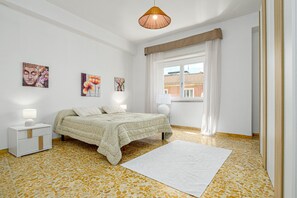 2 Schlafzimmer, Bügeleisen/Bügelbrett, kostenloses WLAN, Bettwäsche