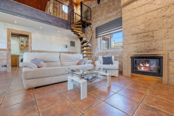 TV, fireplace, table tennis