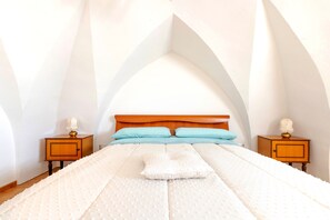 2 slaapkamers, een strijkplank/strijkijzer, gratis wifi, beddengoed