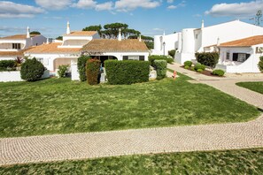 Exterior - Villa 'Mng Elliott55' with Private Pool, Wi-Fi and Air Conditioning (Vale do Lobo)
