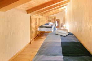 2 bedrooms, free WiFi, bed sheets - Apartment 'Baita Florin' with Mountain View, Balcony and Wi-Fi (Livigno)