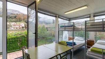 6 chambres, draps fournis