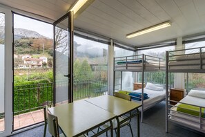 6 bedrooms, bed sheets - Villa with Mountain View, Private Terrace and Air Conditioning (Valle de Ruesga)