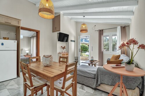 Holiday Home 'Stella's House' with Private Terrace, Wi-Fi and Air Conditioning