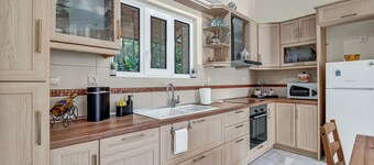 Holiday Home 'Stella's House' with Private Terrace, Wi-Fi and Air Conditioning