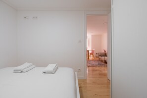 1 室のベッドルーム、アイロン / アイロン台、WiFi、ベッドシーツ