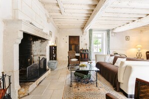 TV, fireplace, DVD player, ping pong - Holiday Home 'Logis La Tour - Gîte La Tour' with Private Pool, Private Terrace and Wi-Fi (Saint-Laurent-de-la-Salle)