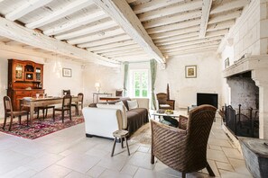 TV, fireplace, DVD player, ping pong - Holiday Home 'Logis La Tour - Gîte La Tour' with Private Pool, Private Terrace and Wi-Fi (Saint-Laurent-de-la-Salle)