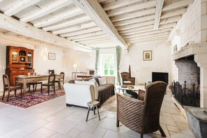 TV, fireplace, DVD player, table tennis - Holiday Home 'Logis La Tour - Gîte La Tour' with Private Pool, Private Terrace and Wi-Fi (Saint-Laurent-de-la-Salle)