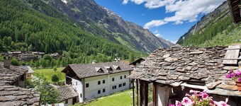 Appartement 'Les Cles - Achillea' avec vue sur la montagne et balcon