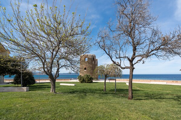 Property grounds - Holiday Home 'Tasa Tiago' with Sea View (Santa Lucia)