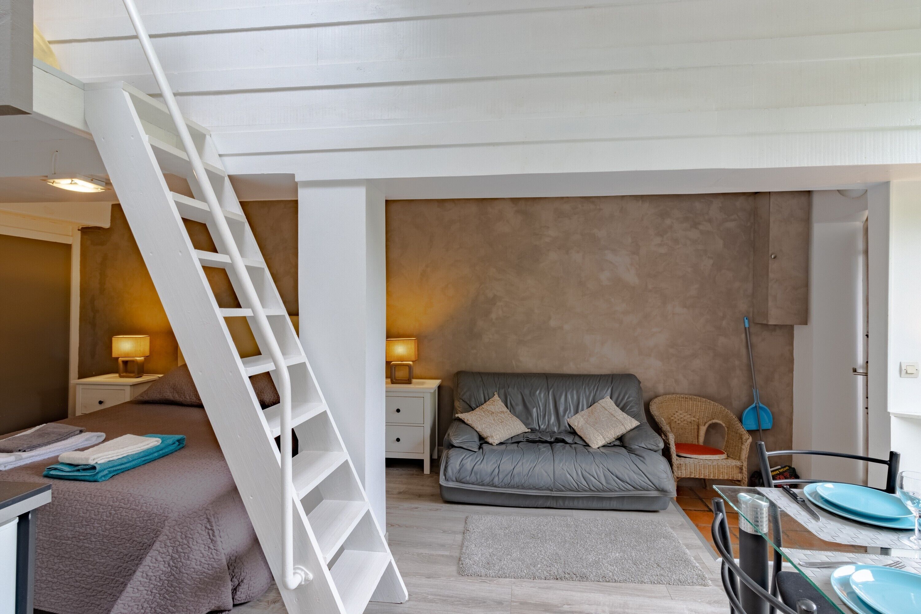 2 chambres, Wi-Fi gratuit, draps fournis