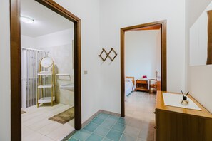 1 Schlafzimmer, kostenloses WLAN, Bettwäsche, Rollstuhlgeeignet