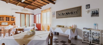 Room 'Camera 3' with Shared Terrace, Wi-Fi and Air Conditioning