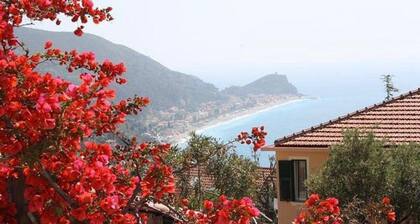 Apartment 'La Realidad 3' with Shared Pool, Wi-Fi and Air Conditioning