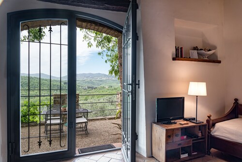 Appartement « Frantoio » avec terrasse privée, jardin privé et Wi-Fi