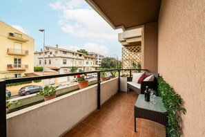 Property grounds - Holiday Home 'Sa Babbajola' with Balcony, Wi-Fi and Air Conditioning (Cagliari)