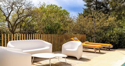 Apartment 'Appartement Le Pic Vert' with Shared Pool, Shared Terrace and Wi-Fi