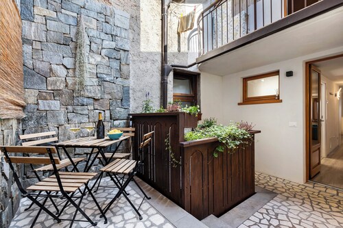 Studio Apartment 'Casa Ciarii 1' with Mountain View, Balcony and Wi-Fi