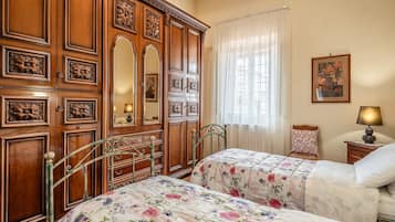 2 Schlafzimmer, BĂŒgeleisen/BĂŒgelbrett, kostenloses WLAN, BettwĂ€sche