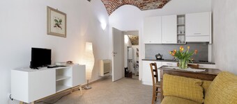 Apartment 'Ciliegio Agriturismo La Ferla' with Private Terrace and Air Conditioning