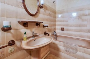 Regadera y secadora de cabello 