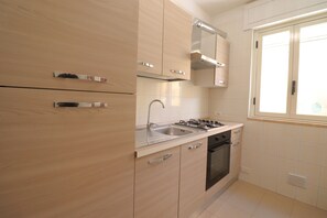 Fridge, oven, stovetop, highchair