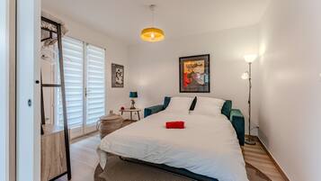 2 habitaciones, tabla de planchar con plancha y wifi gratis