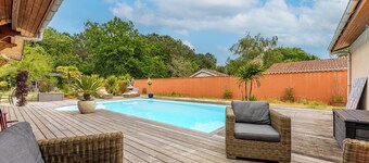 La Farniente – Green House with Saltwater Pool, Close to the Médoc Beaches